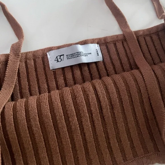 437 Ribbed Crop Set - Picture 3 of 4